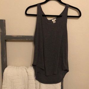 Grey tank top
